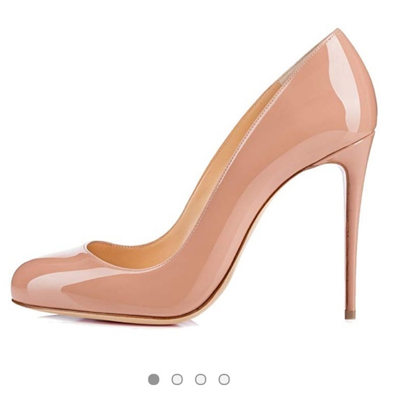 nude christian louboutin pumps
